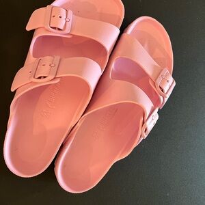 Birkenstock woman’s  Light Pink Sandals